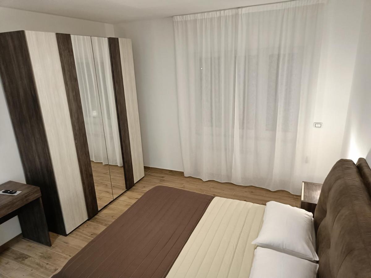 Vsuites Homestay *